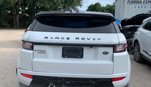 Land Rover Land Rover Range Rover Evoque 2015-2019 in a junkyard in the USA