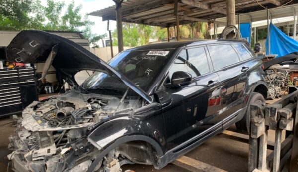 Land Rover Land Rover Range Rover Evoque 2015-2019 in a junkyard in the USA