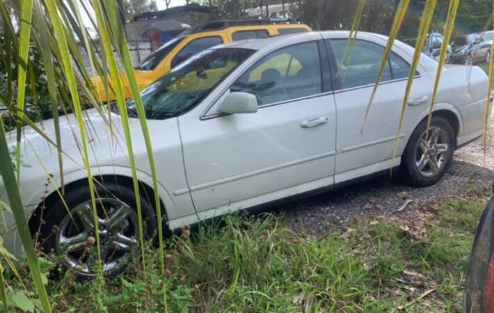 Lincoln LS 1999-2002 in a junkyard in the USA Lincoln