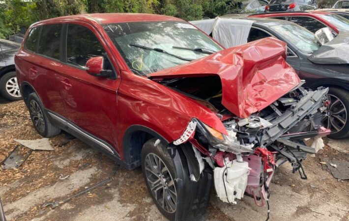 Mitsubishi Outlander 2015-2019 in a junkyard in the USA Mitsubishi