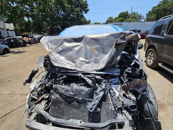 Honda CR-V 2009-2012 in a junkyard in the USA CR-V 2009-2012