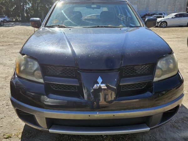 Mitsubishi Outlander 2002-2005 in a junkyard in the USA Mitsubishi