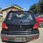 Mitsubishi Outlander 2002-2005 in a junkyard in the USA