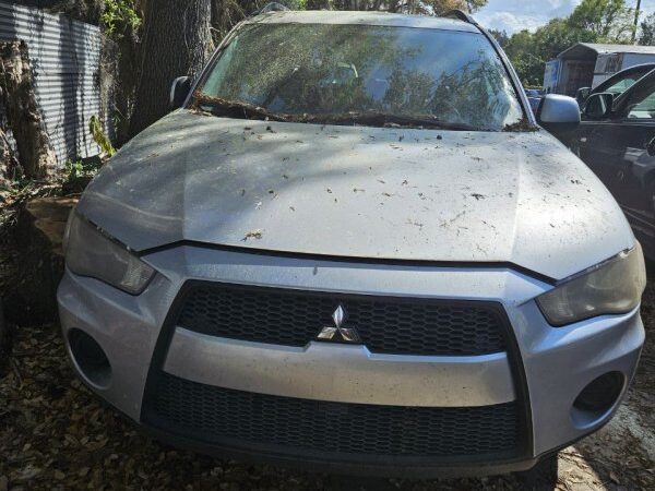 Mitsubishi Outlander 2010-2013 in a junkyard in the USA Outlander 2010-2013