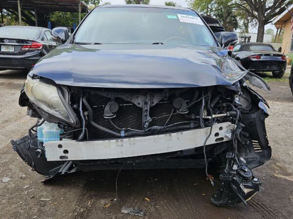 Lexus RX350/450h 2009-2011 in a junkyard in the USA RX350/450h 2009-2011