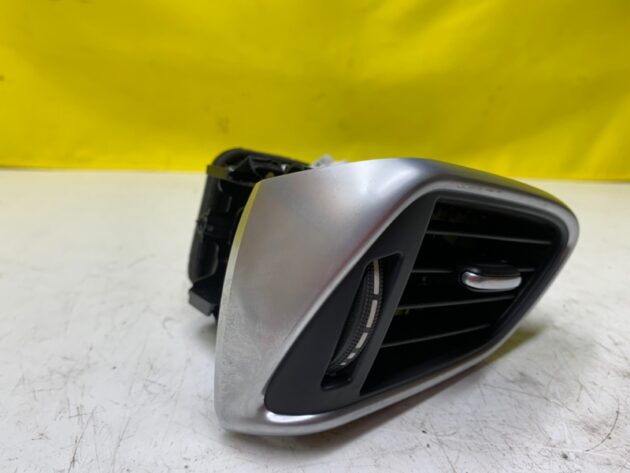Used Driver Left Side Dash AirVent Air Vent for Infiniti QX30 2015-2019 687605DF0B