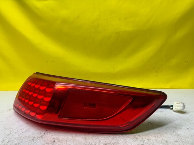 Used Passenger Right Outer Taillight for Infiniti FX35 2005-2008 26550-CG03A