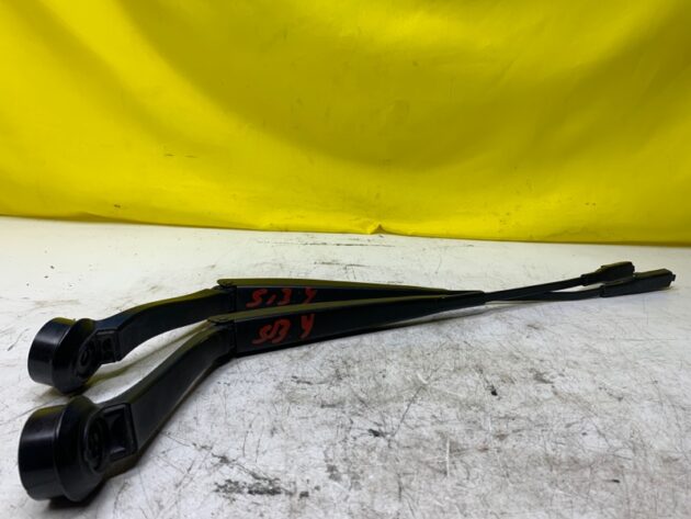 Used Front Windshield Wiper Arm for Ford Fusion 2012-2015 DS73-17C495-AC, DS73-17B589-AC