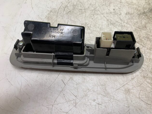 Used Rear Passenger Right Window Switch for Toyota Sequoia 2004-2005 84030AC030