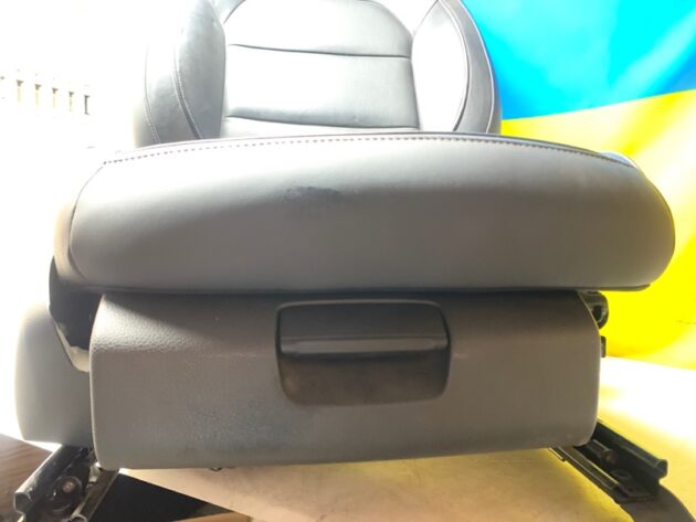 Used Front seat for Infiniti QX30 2015-2019 87104-5DA0A, 873A2-5DC1E