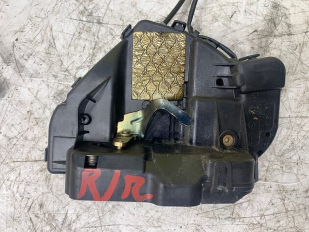 Used REAR RIGHT PASSENGER SIDE DOOR LATCH LOCK ACTUATOR for Mercedes-Benz E-Class 350 2003-2006 211-730-08-35, A 211 730 08 35