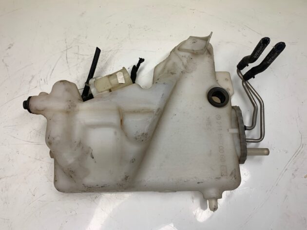 Used Windshield Washer Tank Fluid Reservoir for Mercedes-Benz E-Class 500 2003-2006 2118600060