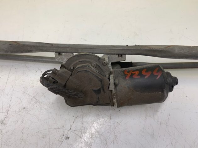 Used Front windshield wiper motor w/regulator for Dodge Charger 2005-2010 5139092AA, 5139091AA, 04805711aa
