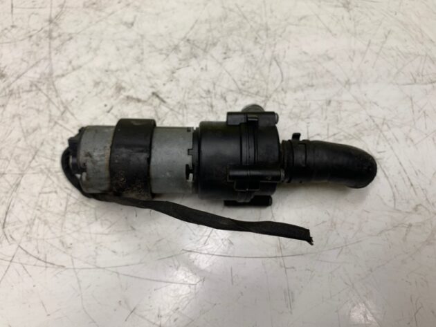 Used Engine Coolant Water Pump for Mercedes-Benz CLK-Class 2005-2009 2038350064