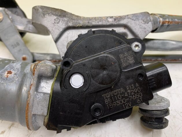 Used Front windshield wiper motor w/regulator for Toyota Prius 2015-2018 8511047290, 8515047200, 85110-47290, 159300-7650