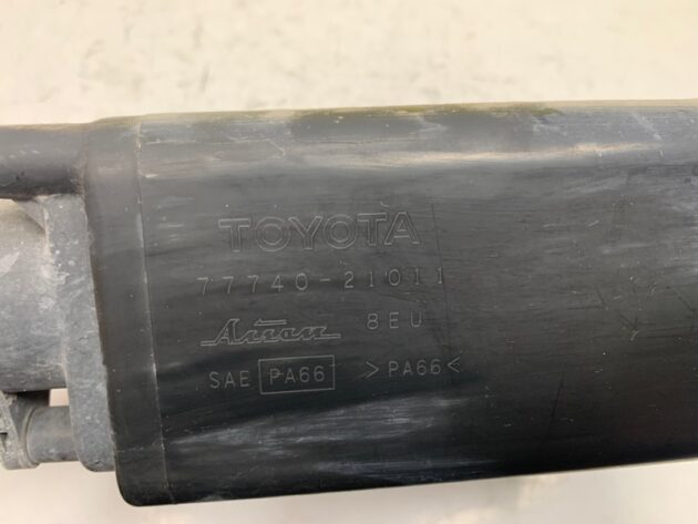 Used FUEL VAPOR CHARCOAL CANISTER for Scion tC 2008-2010 77740-21011