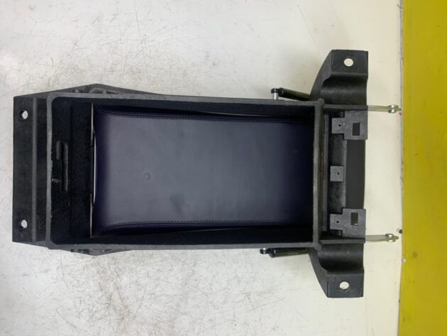 Used Rear Console Armrest for Bentley Continental GT 2005-2007 3W8885075C