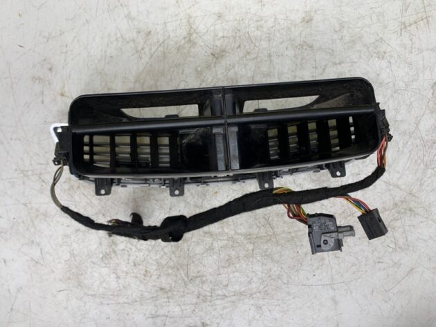 Used FRONT CENTER DASH AIR VENT for Mercedes-Benz S-Class 550 2009-2013 A2218300954