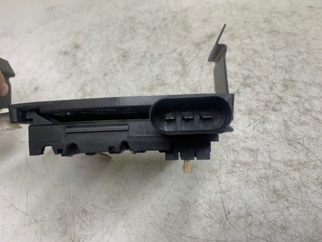 Used Power Distribution Junction Terminal Module for Bentley Continental GT 2005-2007 3W0937550A, 2030869976