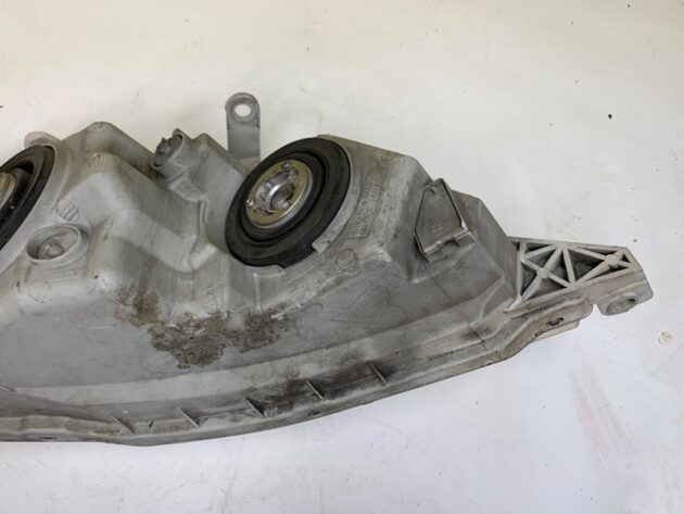 Used Left Driver Side Headlight for Toyota Avalon 1999-2002 81150-AC040