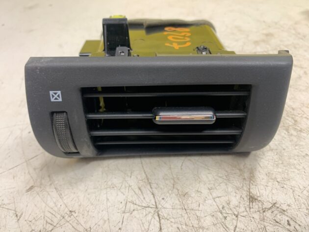 Used Driver Left Side Dash AirVent Air Vent for Lexus RX350/450H 2012-2014 55650-0E020, 55650-0E020, GN711-27920