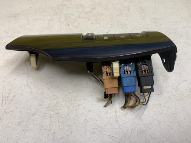 Used Driver Side Instrument Panel Switch for Kia Sorento 2010-2013 84780-1U000, 932451U000, 932652P000VA, 933202P000VA, 933601U000, 937481U000, 937491U000, 932202P000VA