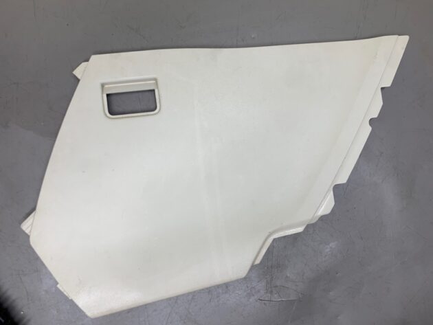 Used CENTER CONSOLE SIDE TRIM PANEL COVER for Land Rover Land Rover Range Rover Evoque 2015-2019 LR025667, LR025665, LR025666, LR025668, LR025669, BJ32-044C73-AA