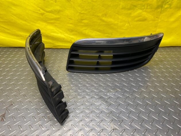 Used Front lower grilles set for Volkswagen Jetta 2005-2009 1K0853665F9B9, 1K0853666F9B9