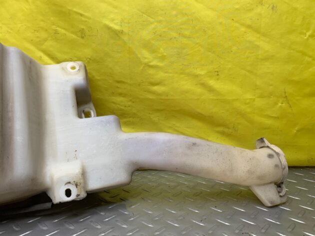 Used Windshield Washer Tank Fluid Reservoir for Mitsubishi Eclipse 2005-2008 8260A034, mn142096, mn142249