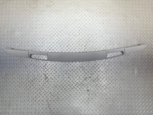 Used Windshield trim for Mercedes-Benz E-Class 350 2013-2014 2076900450