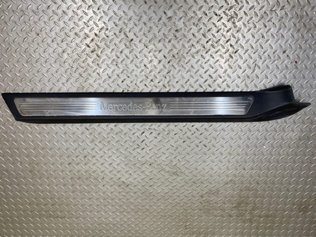 Used Sill Cover Step Trim for Mercedes-Benz E-Class 350 2013-2014 2076800174