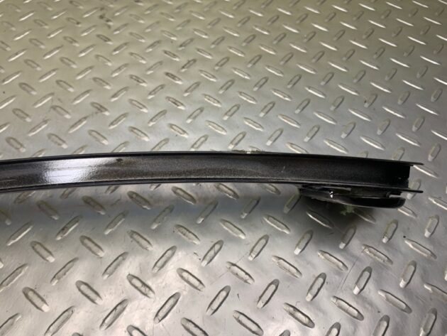 Used rear left window guide for Bentley CONTINENTAL FLYING SPUR 05-13 3W5839409E, 3W5 839 409 D, 3W5 839 409 H