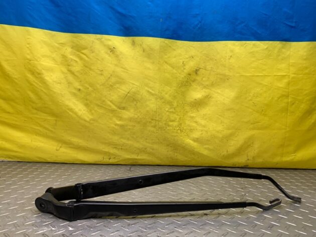 Used Left Right Windshield Wiper Arm Set for Lexus SC430 2001-2005 8522124101 8521124101