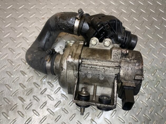 Used Engine Coolant Water Pump for BMW 328i 2005-2007 11517586925