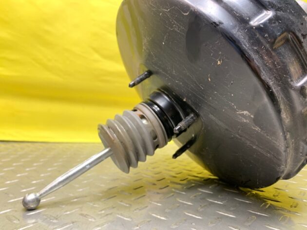 Used Brake Booster Vacuum Air Pump for Porsche Cayenne 7L5612101B