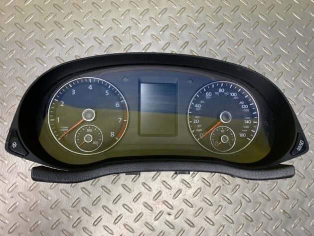 Used Speedometer Instrument Cluster for Volkswagen Passat B7 2011-2014 561920970B