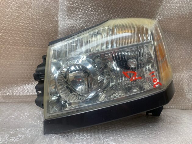Used Left Driver Side Headlight for Nissan Armada 2003-2007 26060-7S026