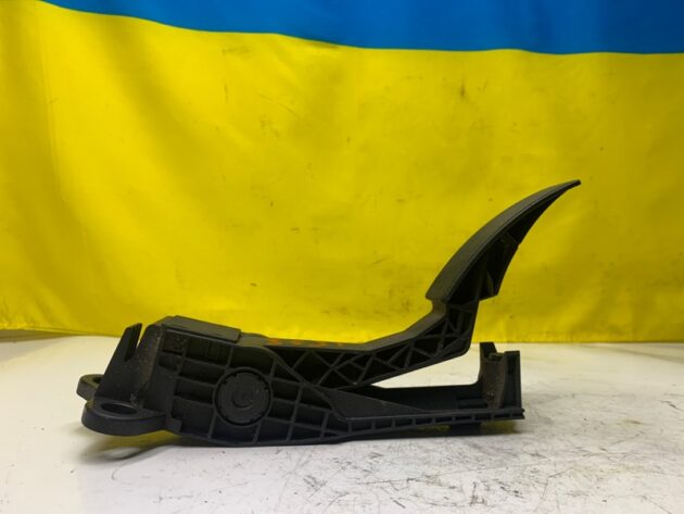 Used Gas Pedal for Mercedes-Benz R-Class 2005-2007 A164-300-00-04, 164-300-00-04, 164-300-01-04