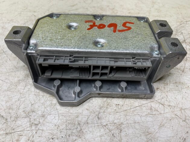 Used SRS AIRBAG CONTROL MODULE for MINI Cooper S Clubman 2007-2010 65773451779, 65773451779-01, 2204408-33