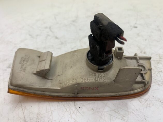 Used Right Passenger Side Park Lamp Turn Signal for Acura TL 1996-1998 33801-SW5-A01, 055-4012