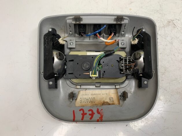 Used Front Overhead Roof Console Light Switch for Lincoln Navigator 2002-2006 4L7Z-78519A70-DAA, 2L7Z-19D838-AA, 2L7Z-19980-AB, 2L7Z-19980-BA, 2L7Z-14529-AAA, 2C5Z-14529-BA, 4l7478519a58