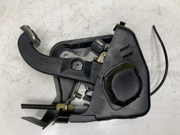 Used Emergency parking Brake Pedal for Mercedes-Benz CLK-Class 2005-2009 203-420-16-84, A2036890208