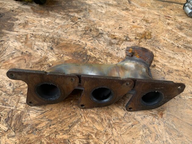 Used Exhaust Manifold for Mercedes-Benz CLK-Class 2005-2009 272-140-01-09