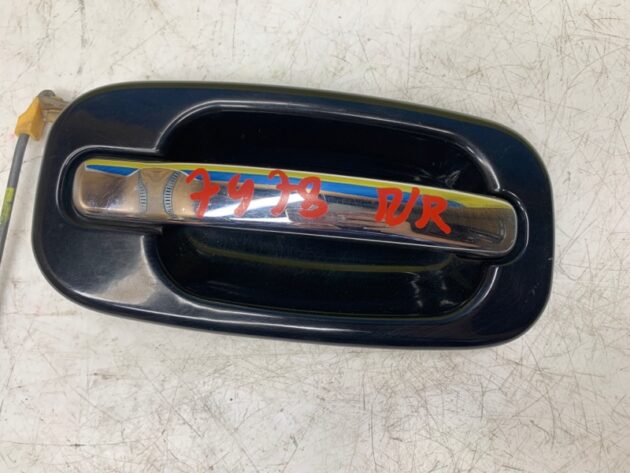 Used Rear Passenger Right Exterior Door Handle for Cadillac Escalade EXT 2001-2006 19245504, 15029900, 15053144