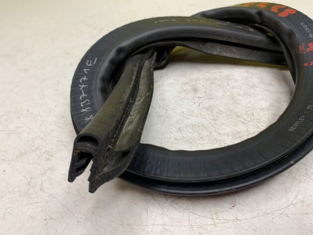 Used Door Seal Rubber Weather-strip On Body for Bentley Continental GT 2005-2007 3W8837513