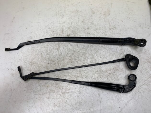Used Front Windshield Wiper Arm for Lexus LS460 2009-2012 8522150120, 8521150140