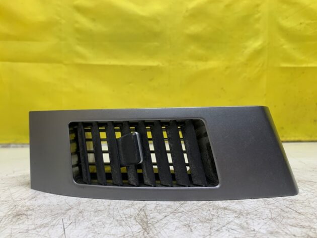 Used FRONT RIGHT PASSENGER SIDE A/C DASH AIR VENT for Mitsubishi Outlander 2006-2009 8030A014ZZ, GN711-14270