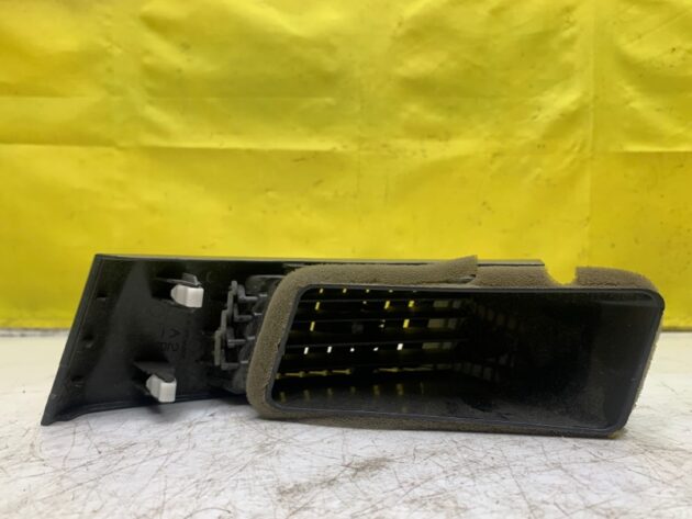 Used FRONT RIGHT PASSENGER SIDE A/C DASH AIR VENT for Mitsubishi Outlander 2006-2009 8030A014ZZ, GN711-14270