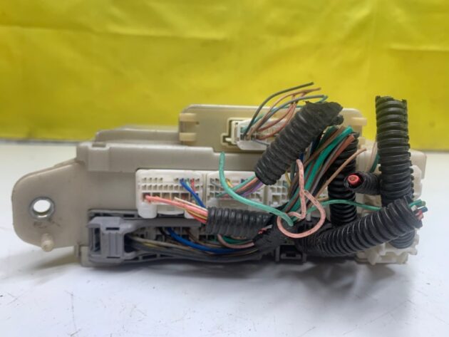 Used Under Hood Fuse Relay Box for Lexus IS250C/350C 2008-2016 82730-53B70, 82672-53041