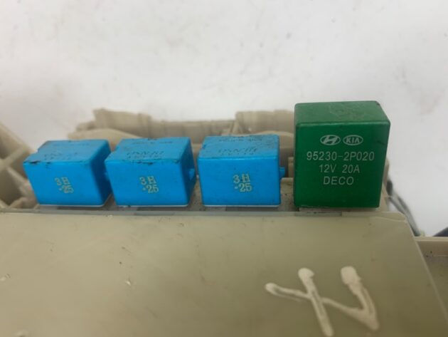 Used Under Hood Fuse Relay Box for Lexus GX470 2002-2007 82730-60090, 09736d10